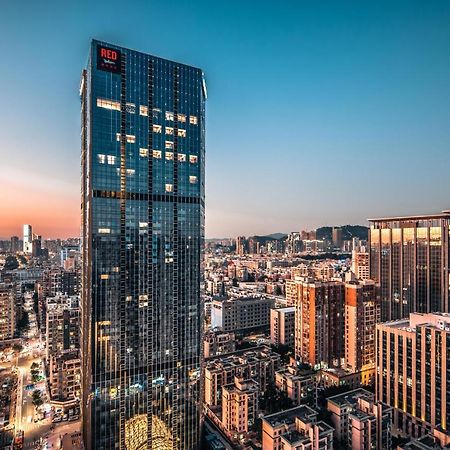 Radisson Red Hotel Zhuhai Gongbei Port Екстер'єр фото