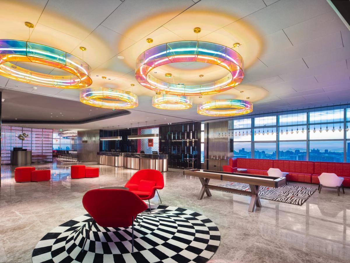 Radisson Red Hotel Zhuhai Gongbei Port Екстер'єр фото