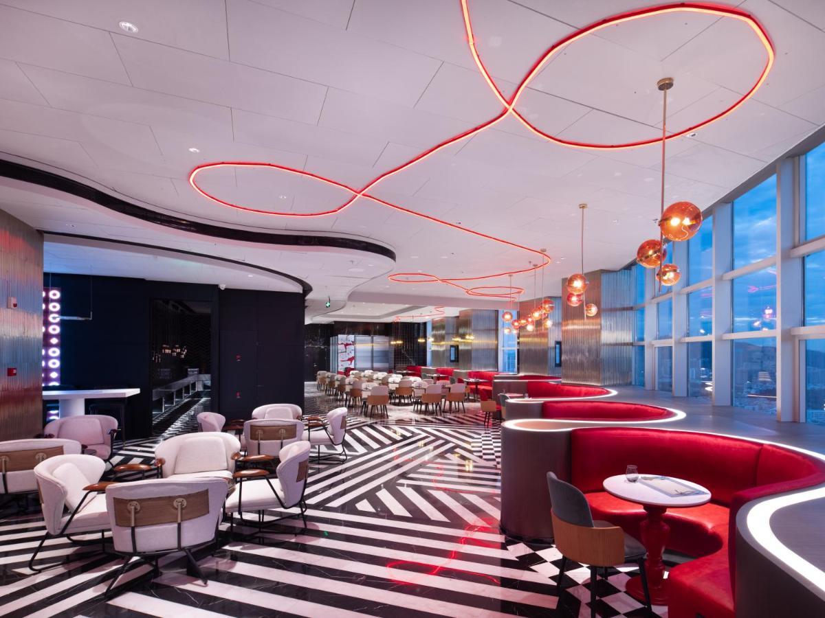 Radisson Red Hotel Zhuhai Gongbei Port Екстер'єр фото