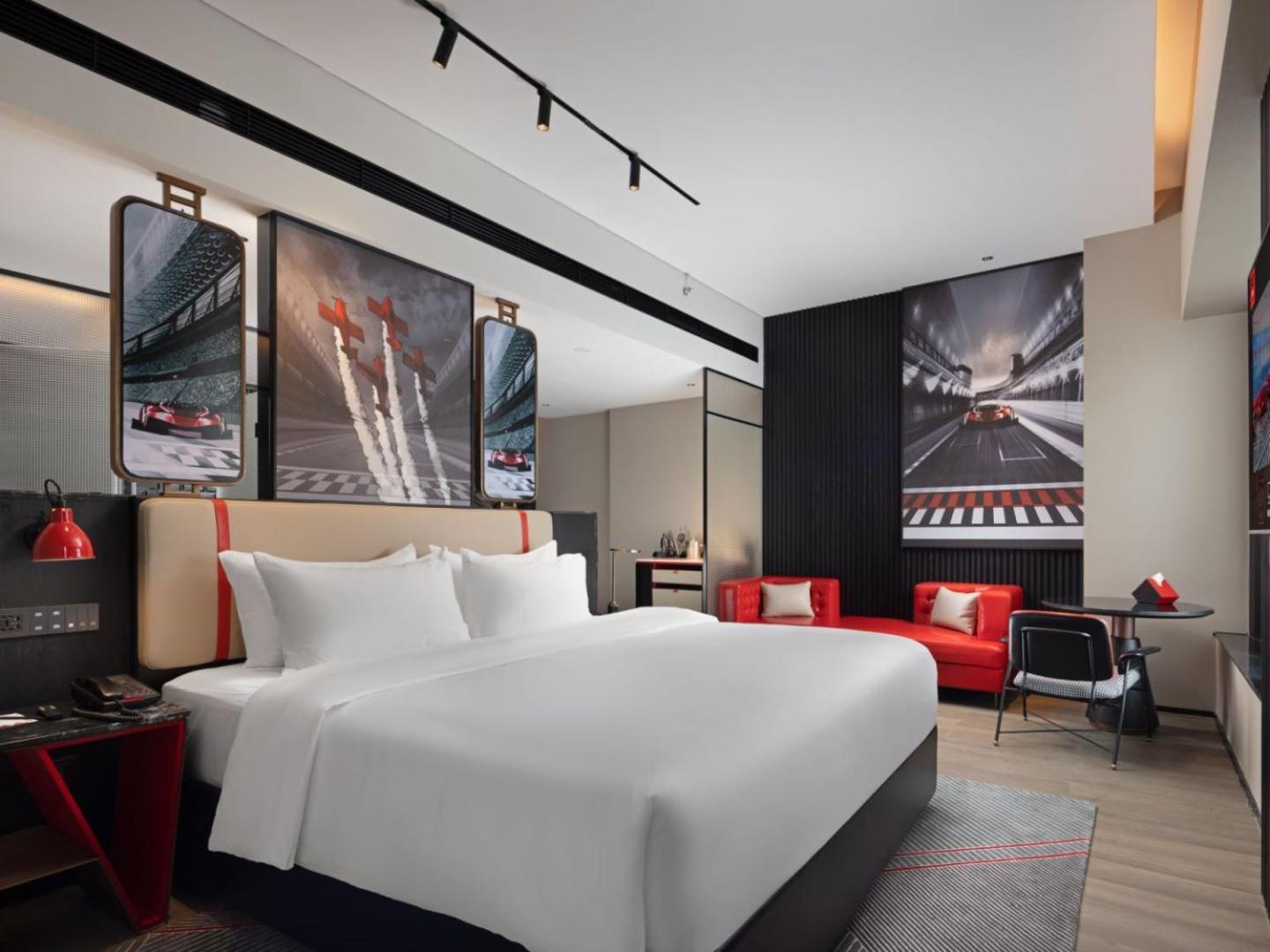 Radisson Red Hotel Zhuhai Gongbei Port Екстер'єр фото