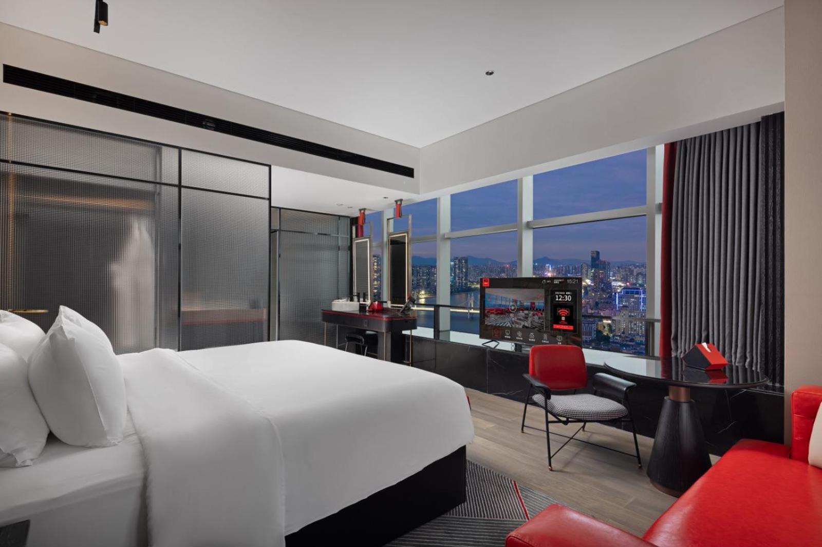 Radisson Red Hotel Zhuhai Gongbei Port Екстер'єр фото