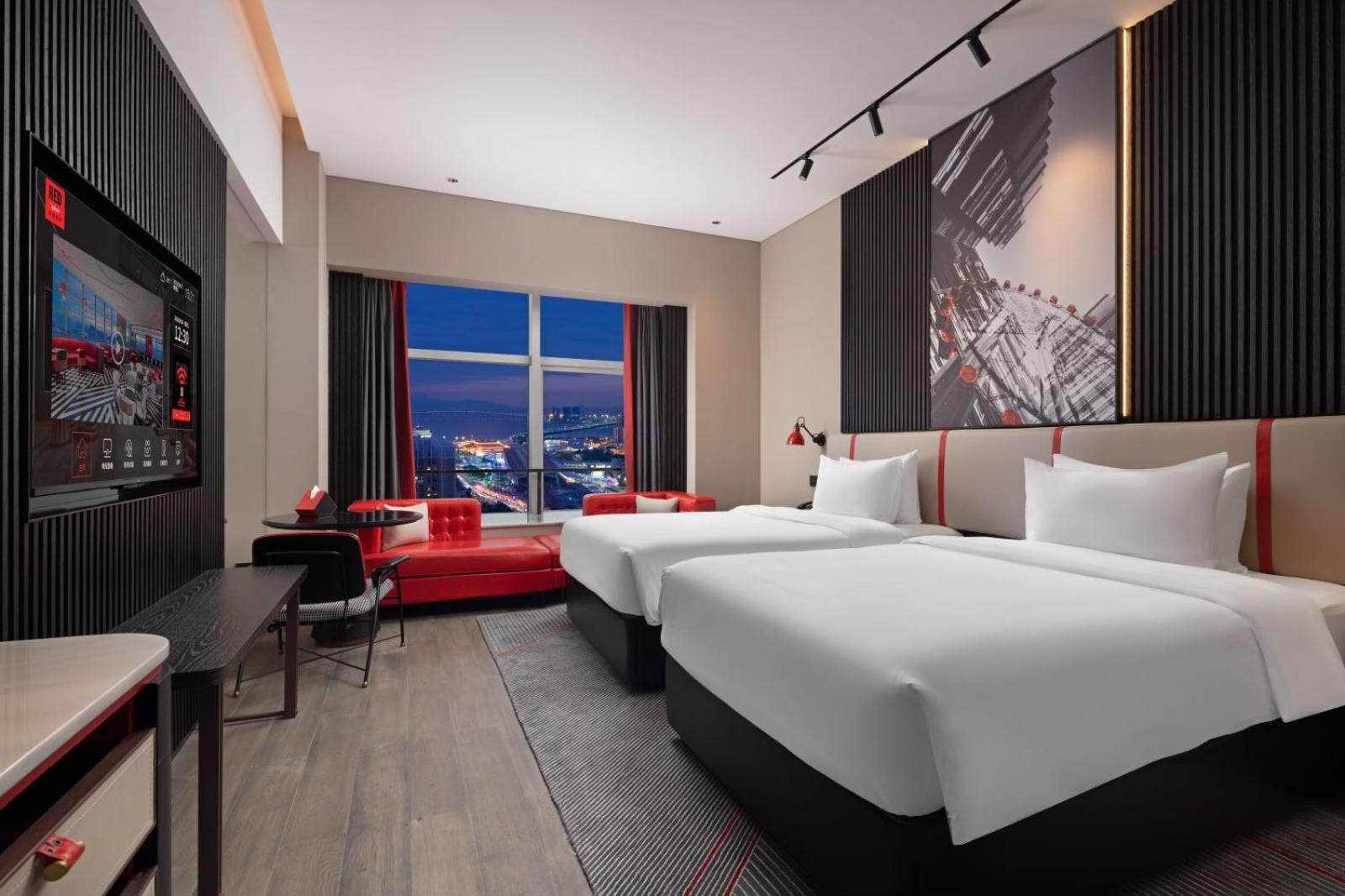 Radisson Red Hotel Zhuhai Gongbei Port Екстер'єр фото