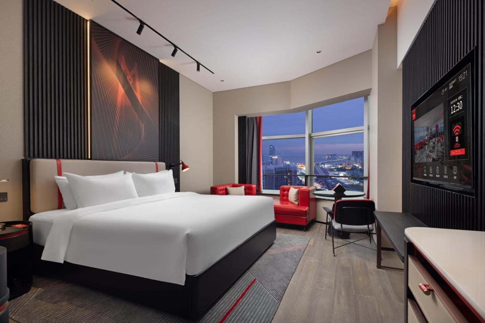 Radisson Red Hotel Zhuhai Gongbei Port Екстер'єр фото
